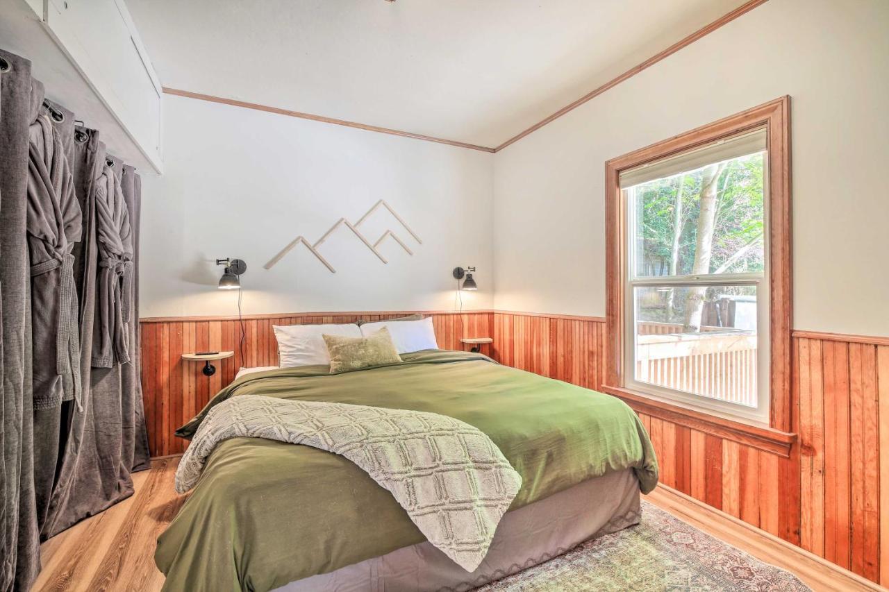 Cozy Black Bear Retreat By Mount Rainier! Ashford Dış mekan fotoğraf