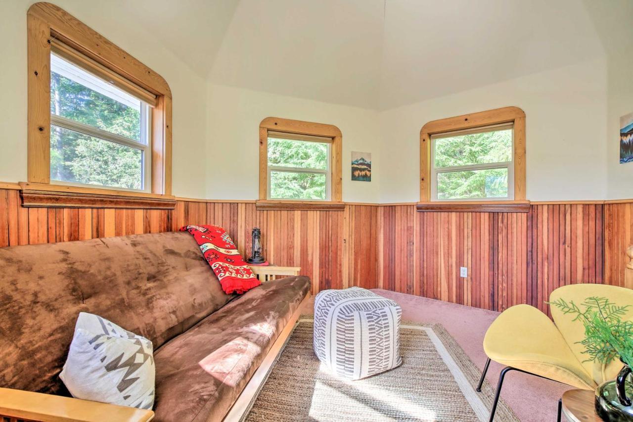 Cozy Black Bear Retreat By Mount Rainier! Ashford Dış mekan fotoğraf