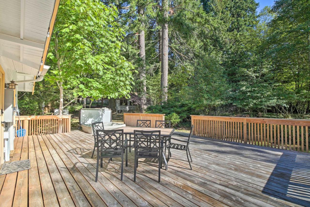 Cozy Black Bear Retreat By Mount Rainier! Ashford Dış mekan fotoğraf
